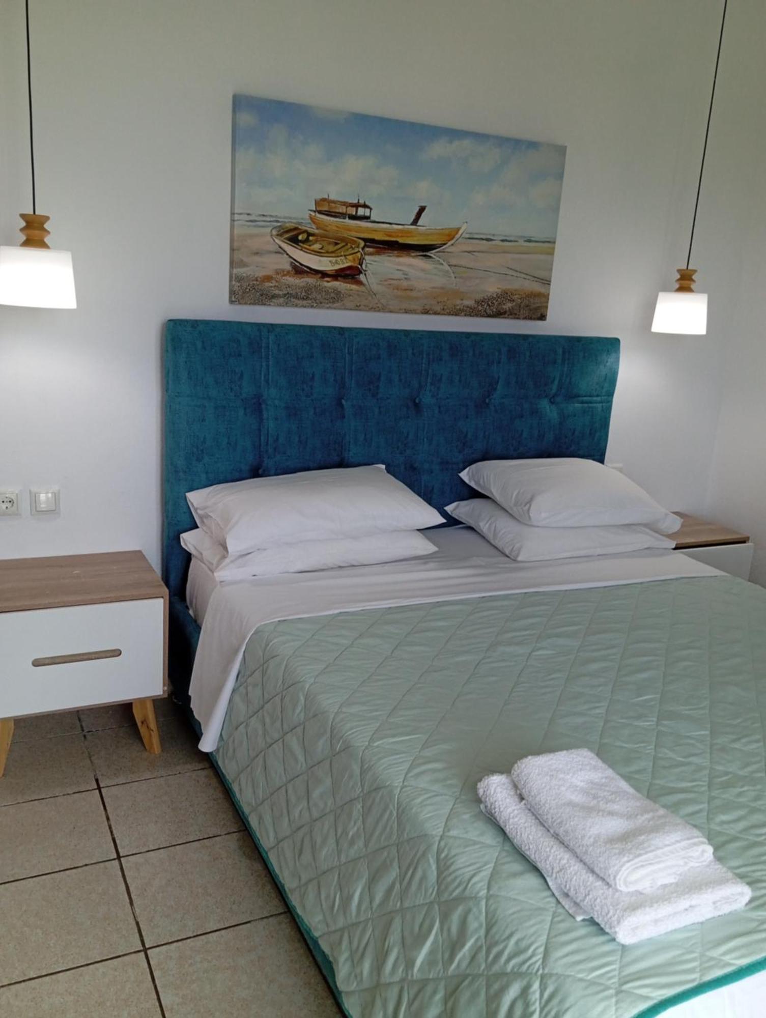 Angelos Studios Vromolimnos Buitenkant foto